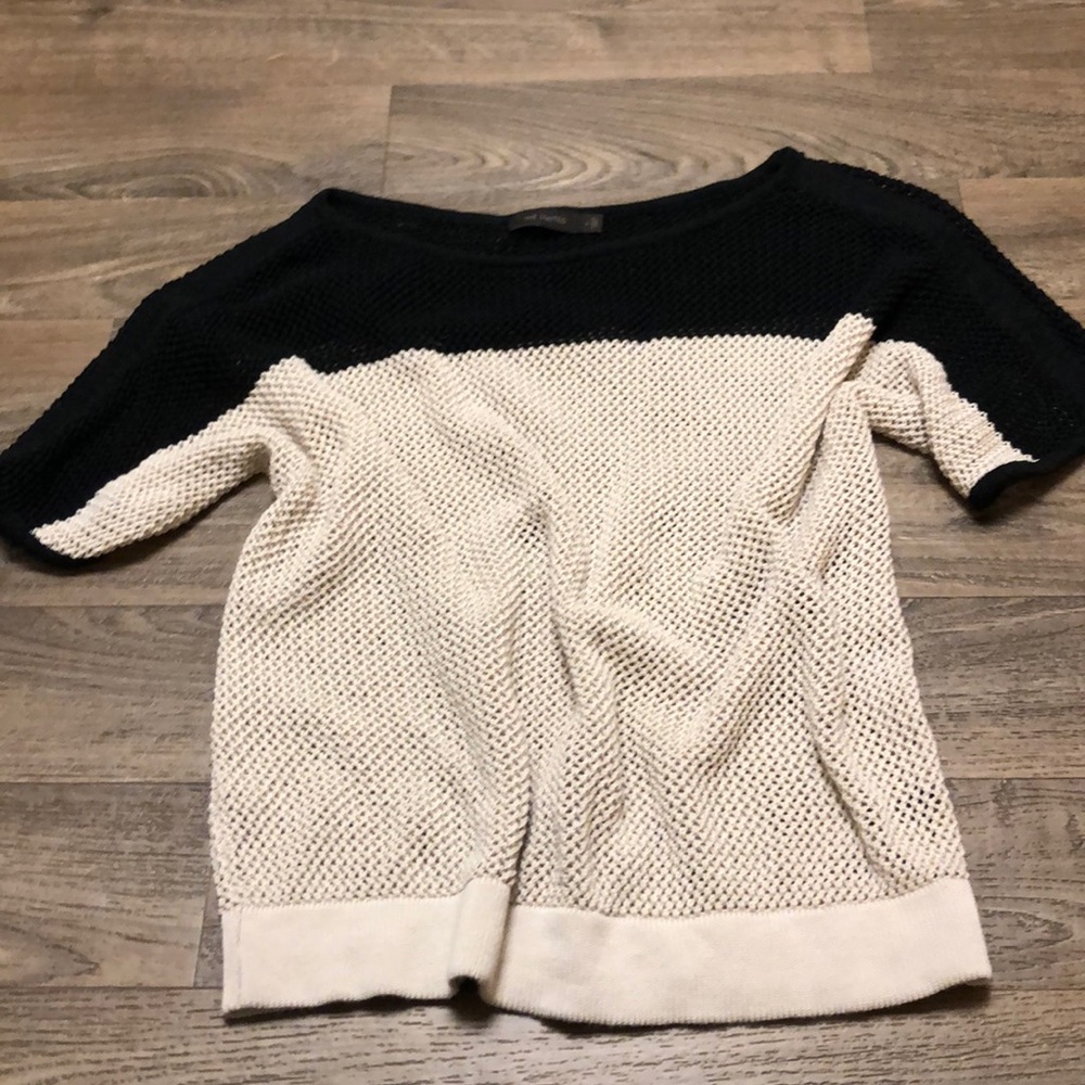 Oversized lightweight sweater